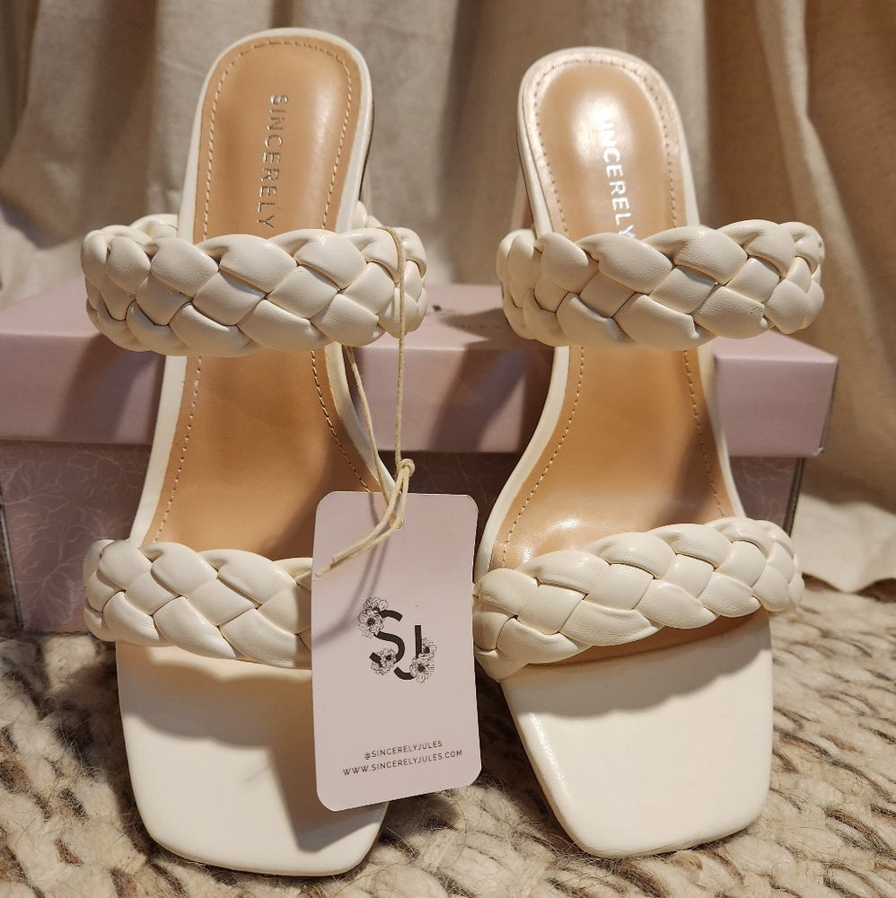 Heeled Sandals - Picture 5 of 6